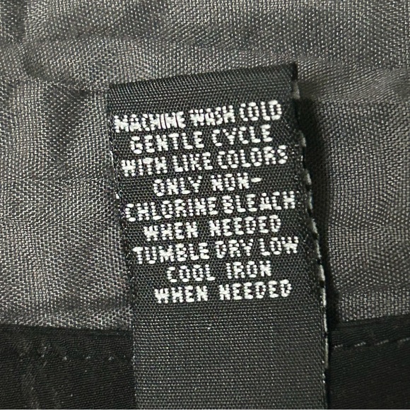 NWOT Alfani Women’s Black and White Abstract Sleeveless Blouse Top Boho Sz 0X - Picture 4 of 12